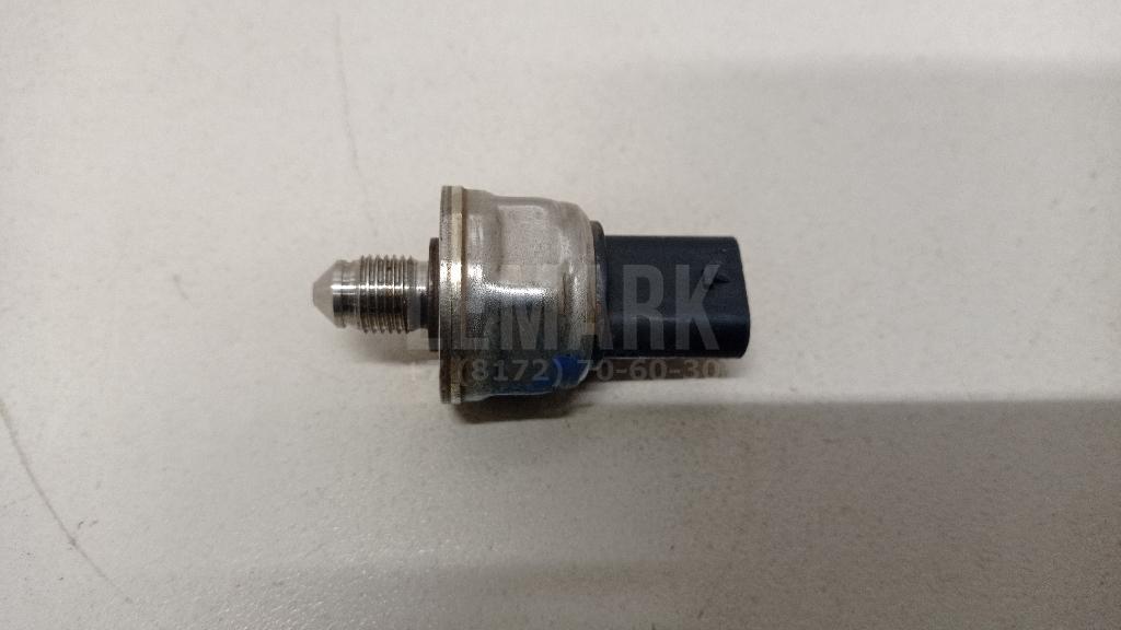 Датчик давления топлива 06L906054C VAG