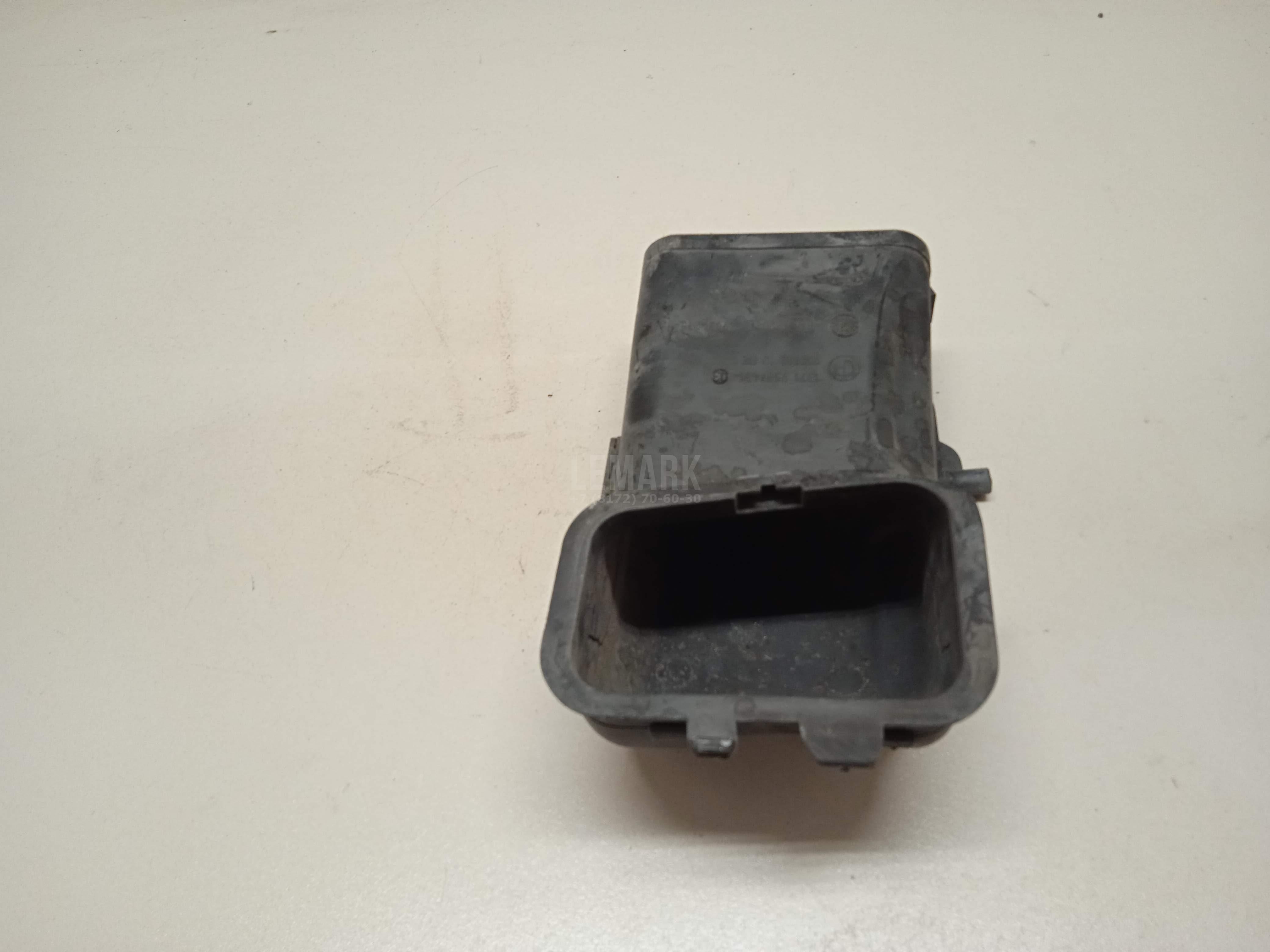 Воздухозаборник (наружный) для  BMW X1 F48 2014-2022