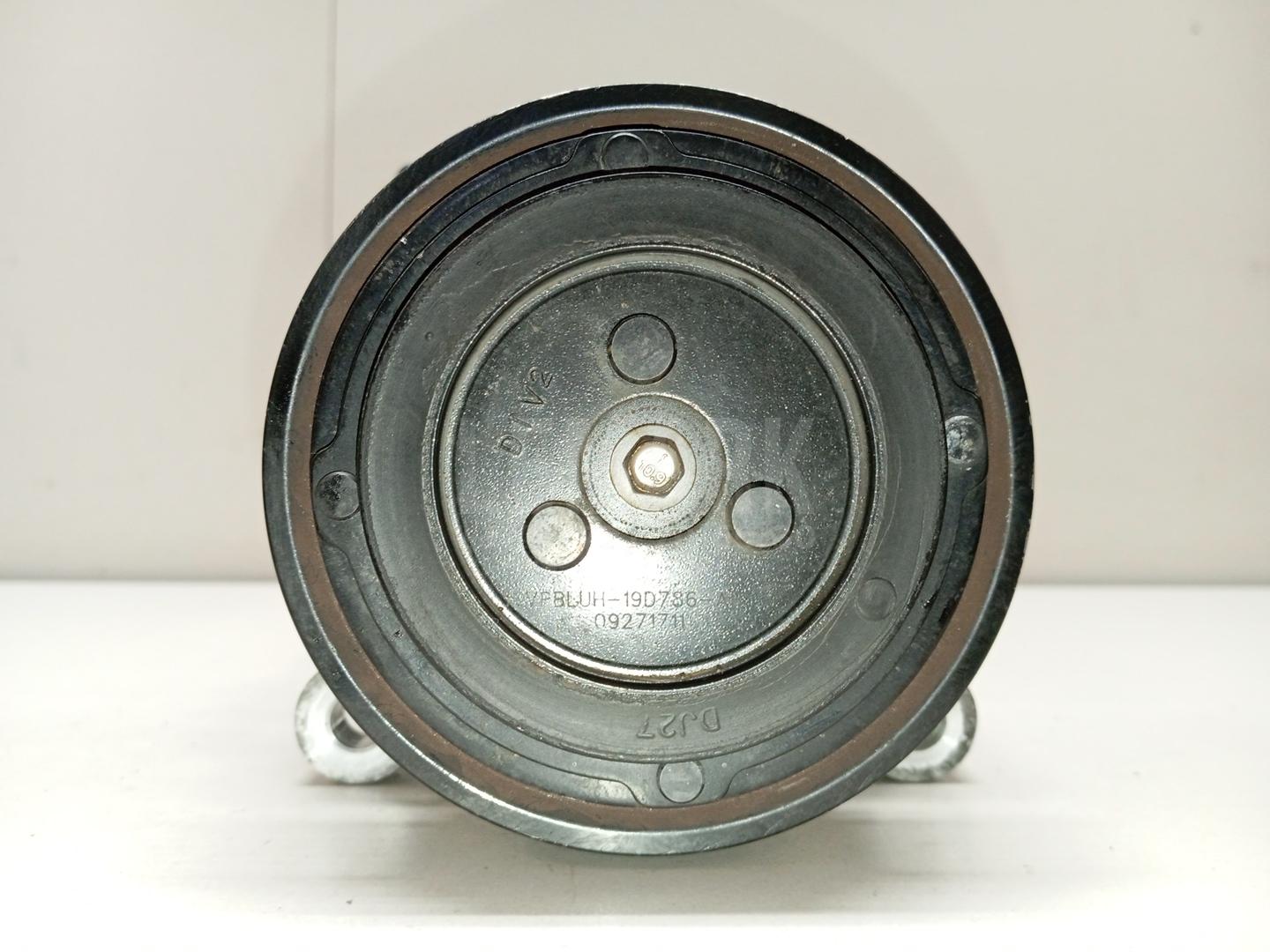 Компрессор кондиционера для  BMW 3-serie E92/E93 2006-2012