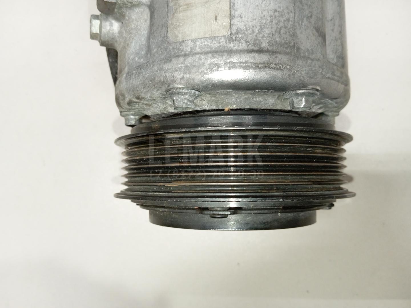 Компрессор кондиционера для  BMW 3-serie E92/E93 2006-2012