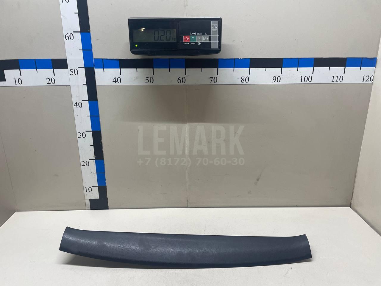 Обшивка двери багажника 6793942040C0 Toyota