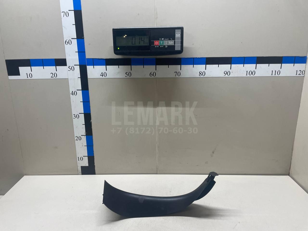 Обшивка двери багажника 6793742050C0 Toyota