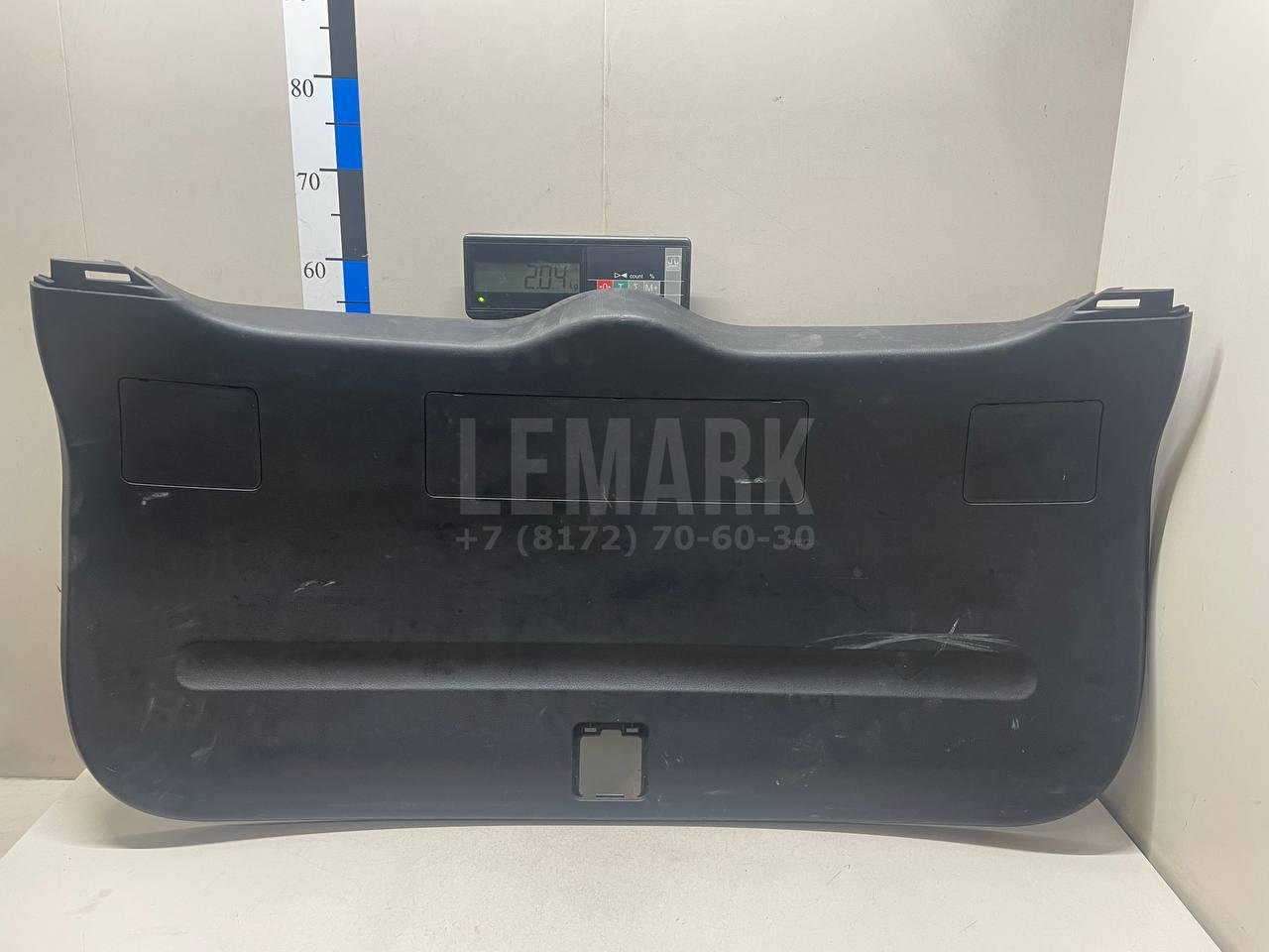 Обшивка двери багажника 6775042051C0 Toyota