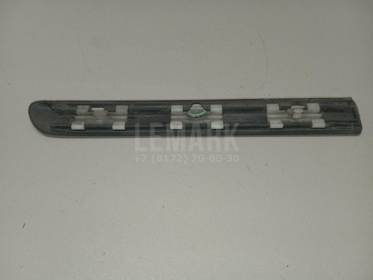 Молдинг переднего правого крыла для  Audi A3 (8L1) 1996-2003
