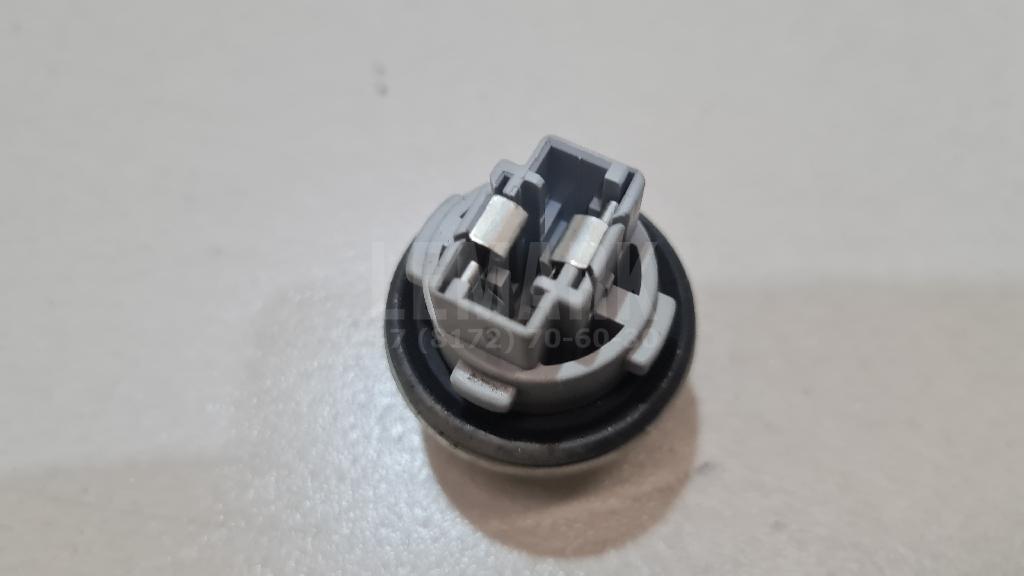 Патрон лампы 8151542050 Toyota