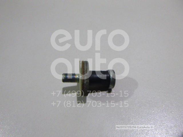 фиксатор замка двери рено логан 1. фиксатор замка двери логан. винт замка двери рено логан. бесшумные болты рено логан. болт замка дверного рено логан 2014.