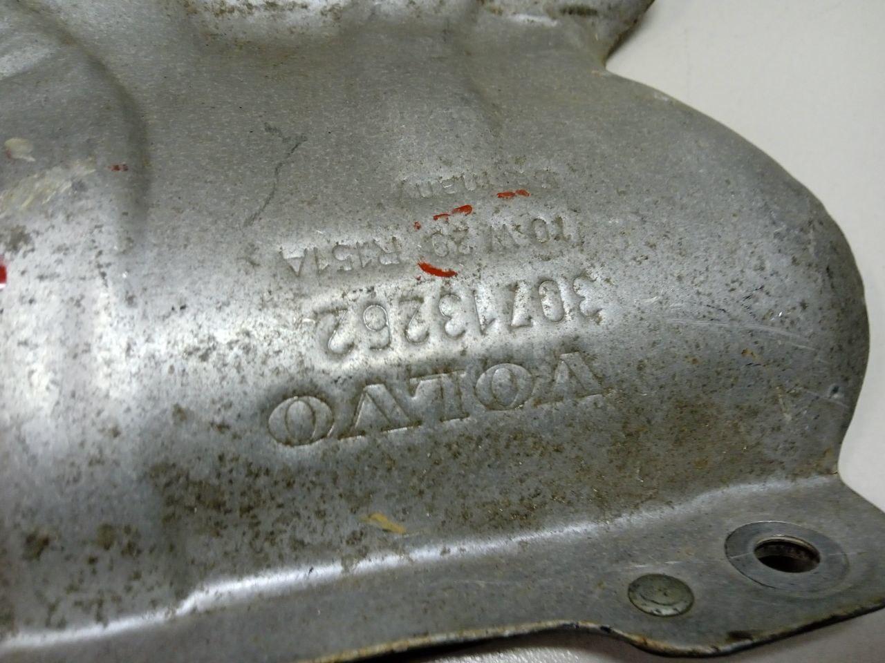Экран тепловой для  Ford Focus II 2008-2011