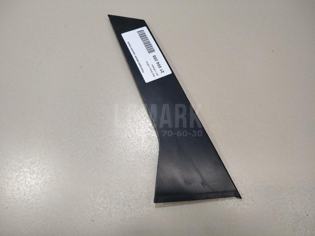 Накладка двери задней левой 13303934 GM
