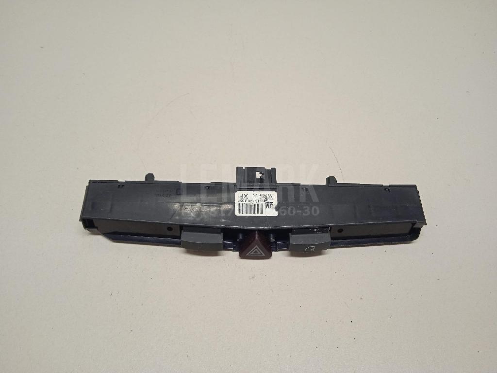 Кнопка аварийной сигнализации 6240298 GM