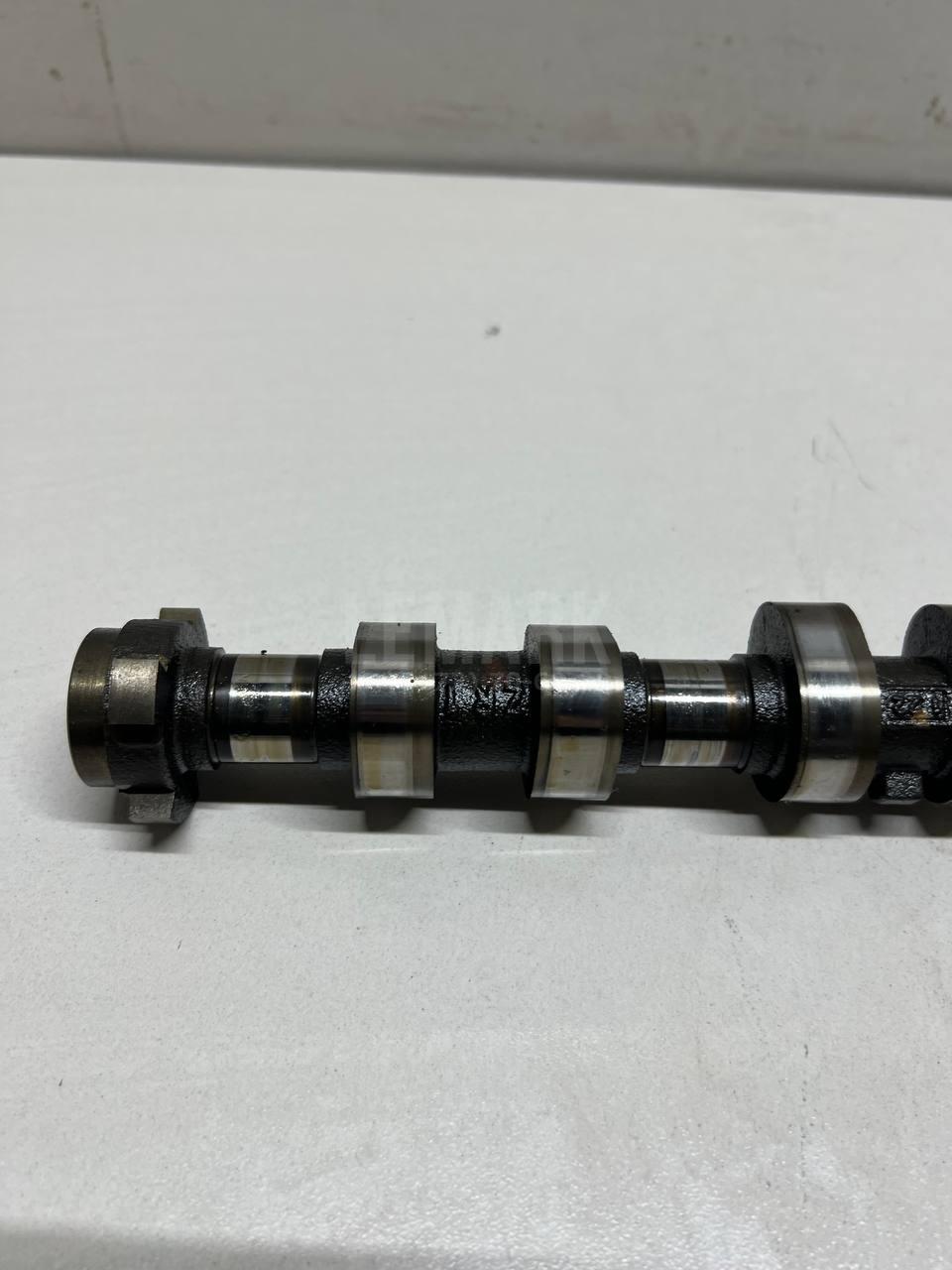 Распредвал впускной 1350137011 Toyota
