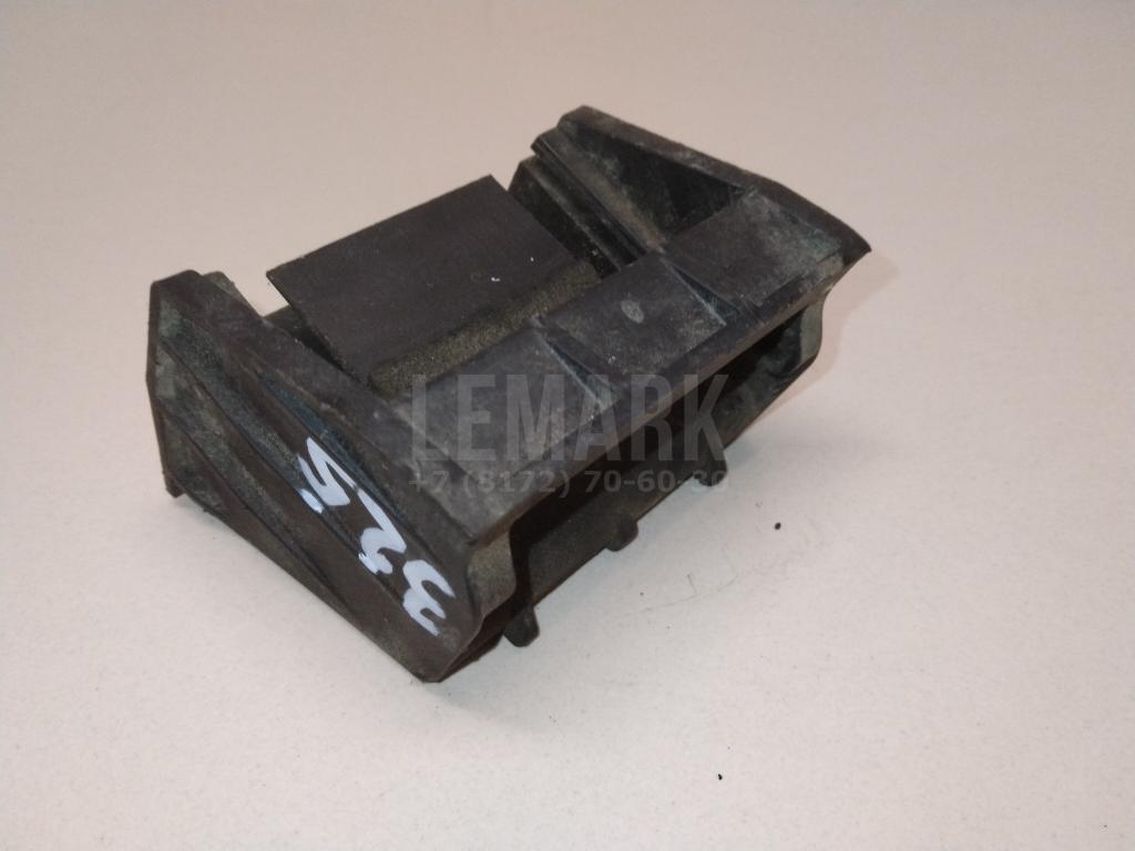 Кронштейн радиатора для  Ford Focus II 2008-2011