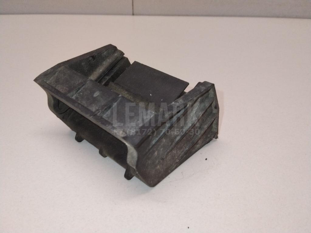 Кронштейн радиатора для  Ford Focus II 2008-2011