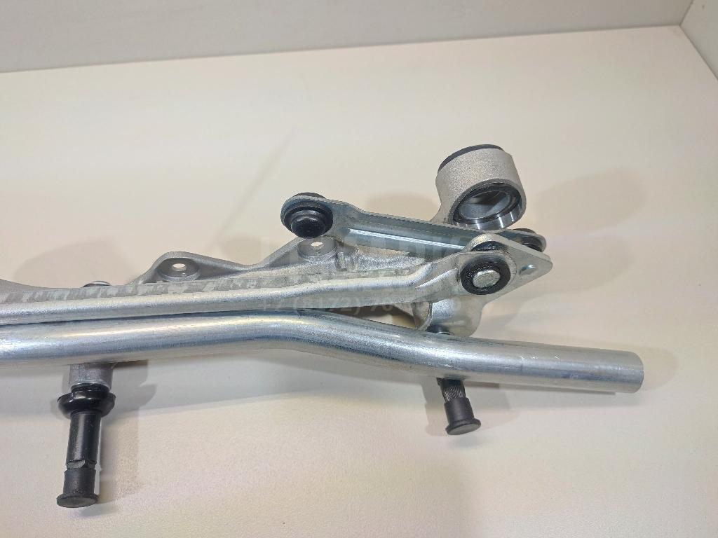 Трапеция стеклоочистителей для  BMW X6 F16/F86 2014-2020