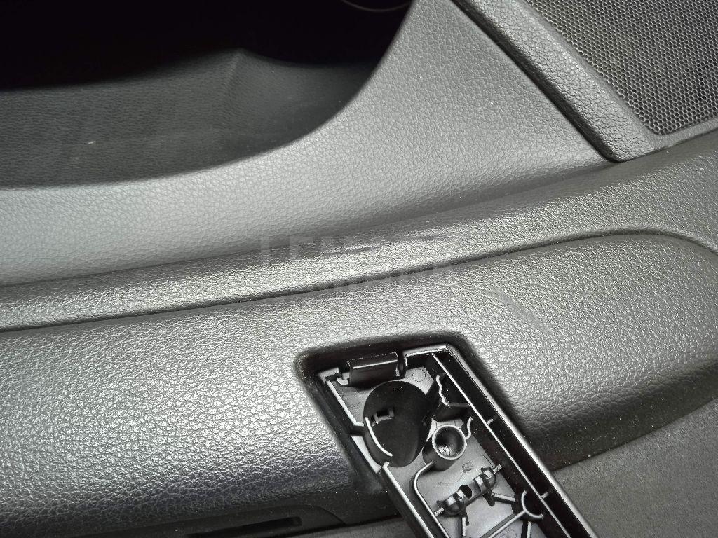 Обшивка двери задней правой для  Audi Q6 2022