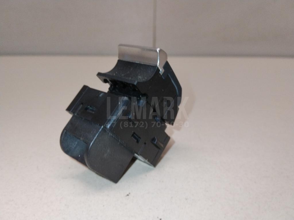 Кнопка открывания багажника для  BMW 1-serie E82/E88 2007-2013