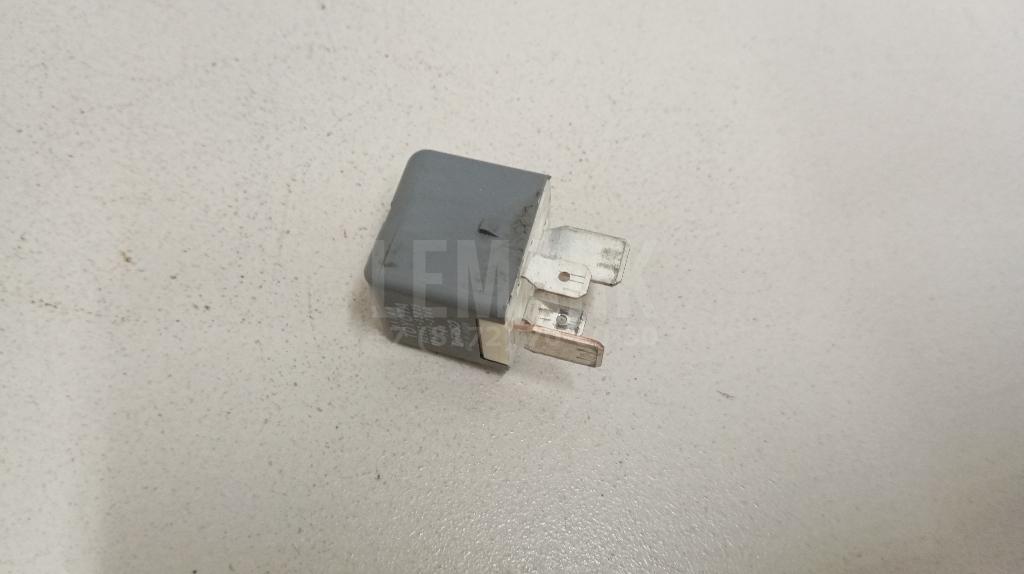 Реле 9098702025 Toyota