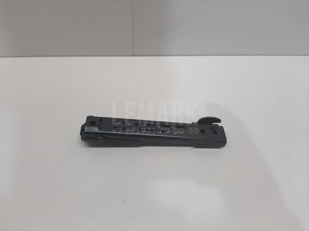 Механизм регулировки ремня безопасности 1T0857819 VAG