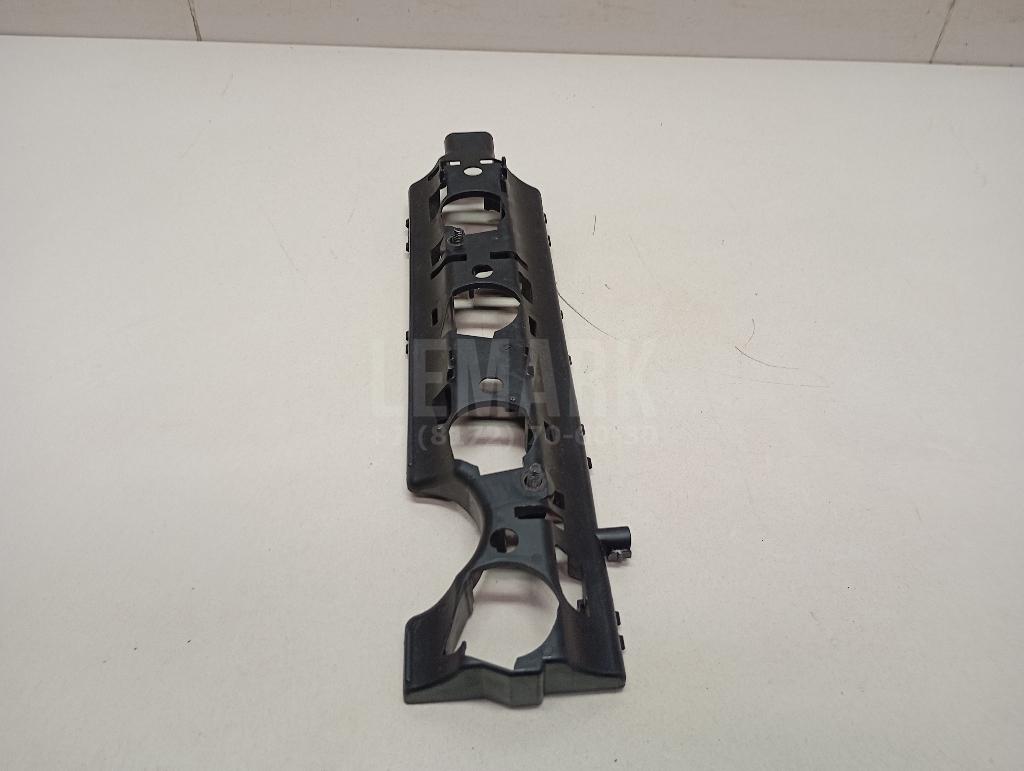 Канал для кабеля для  BMW 4-serie F32/F33/F82 2012-2020