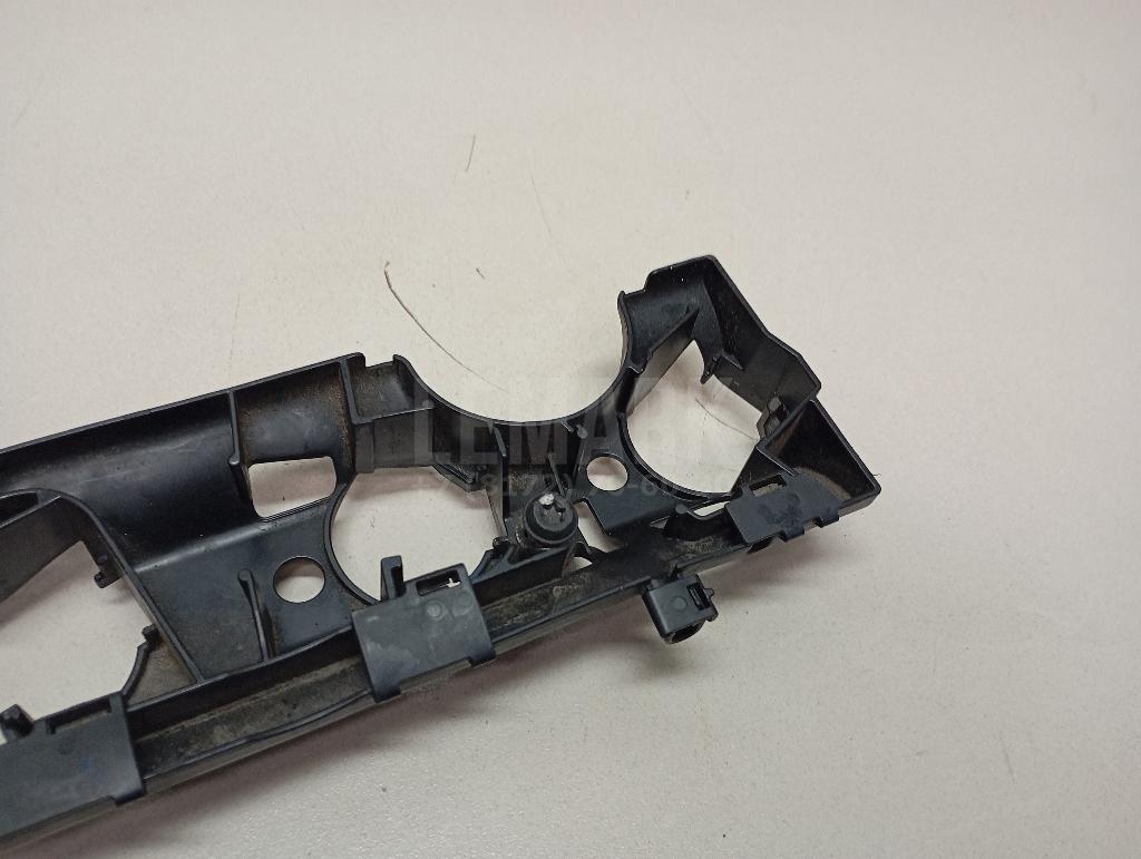 Канал для кабеля для  BMW 4-serie F32/F33/F82 2012-2020