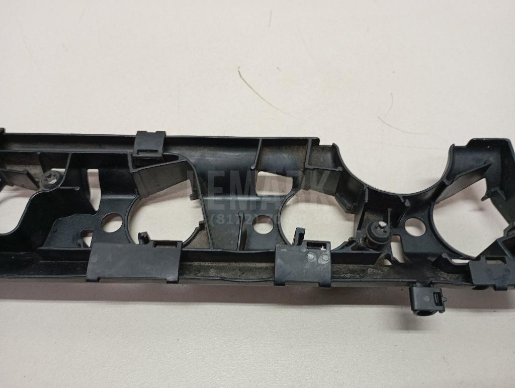 Канал для кабеля для  BMW 4-serie F32/F33/F82 2012-2020