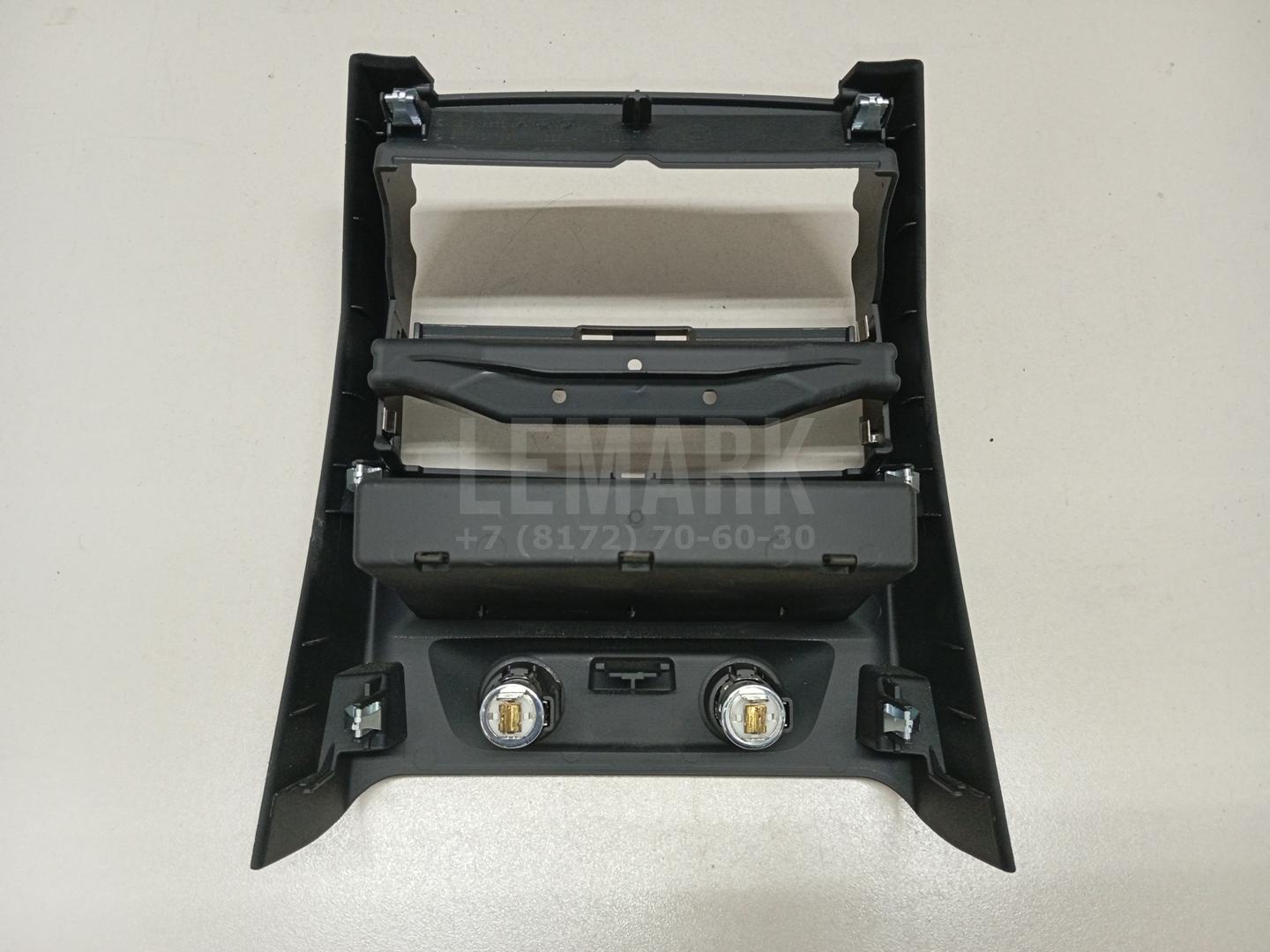Накладка (кузов внутри) для  BMW 7-serie F01/F02 2008-2015