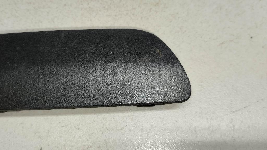 Заглушка буксировочного крюка для  Astra HD 8 2005-2011