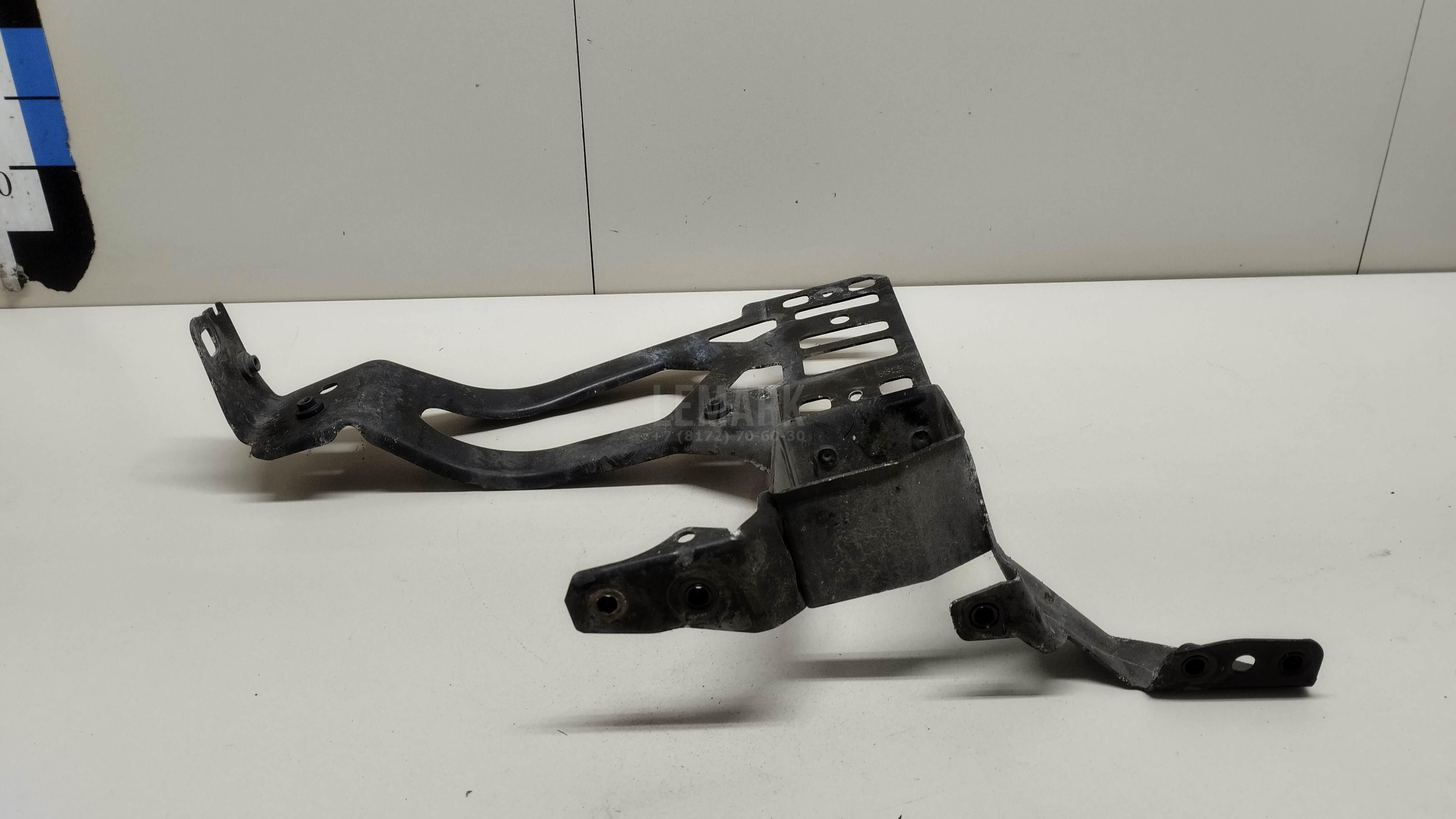 Кронштейн крепления фары для  BMW 1-serie E87/E81 2004-2011