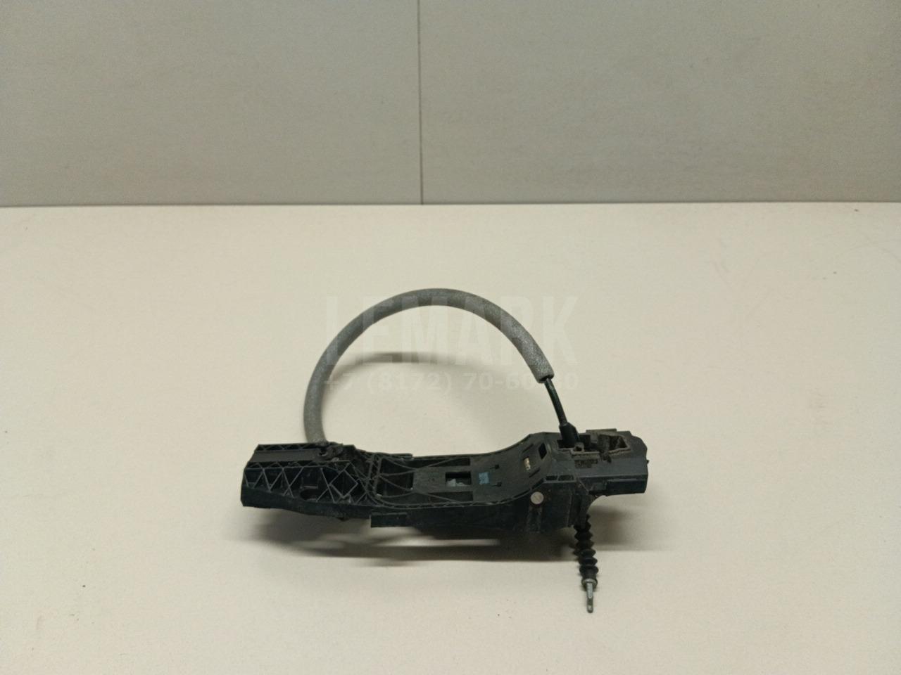 Кронштейн ручки 5N0839885H VAG
