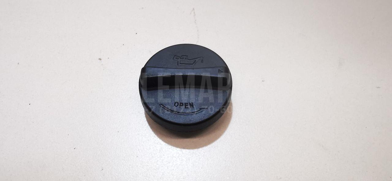 Крышка маслозаливной горловины 265104A000 Hyundai-Kia