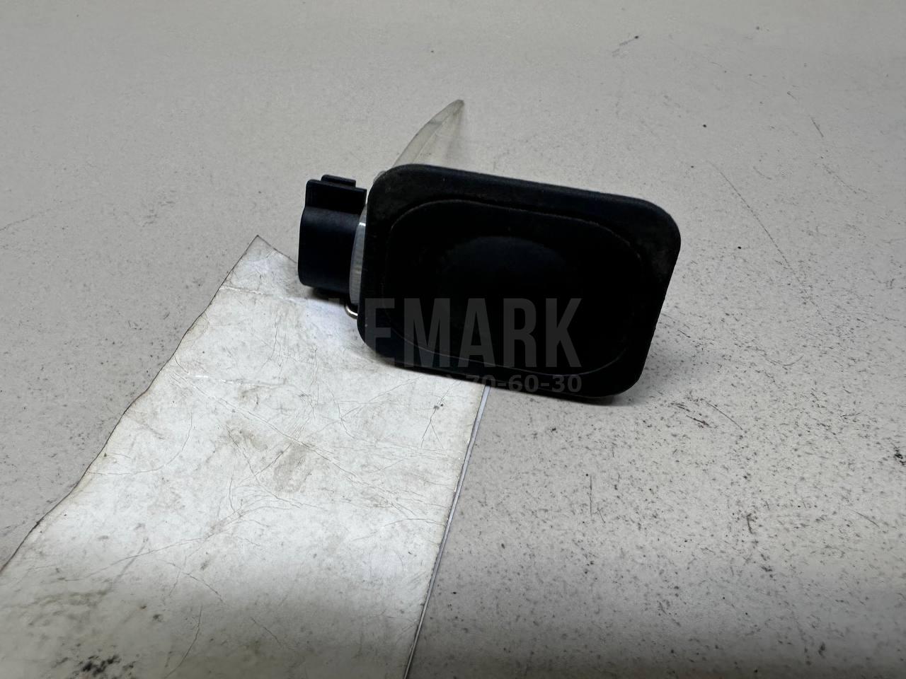 Кнопка открывания багажника LR029038 Land Rover