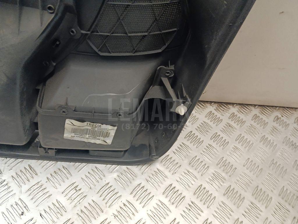 Обшивка двери передней правой для  Citroen C4 2004-2011