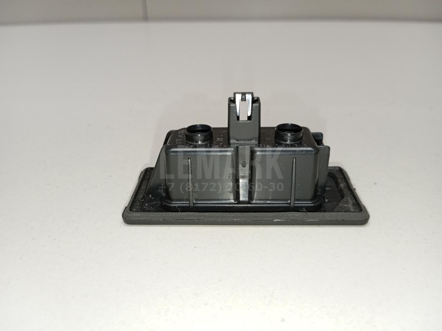 Фонарь подсветки номера для  BMW 1-serie E82/E88 2007-2013