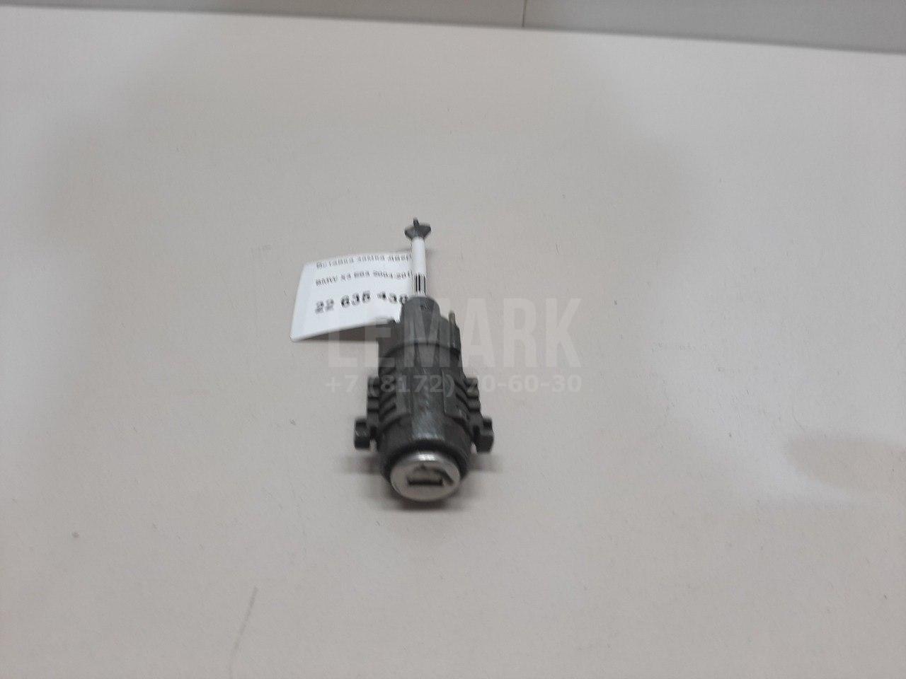Вставка замка двери для  Audi A6 [C6,4F] 2004-2011
