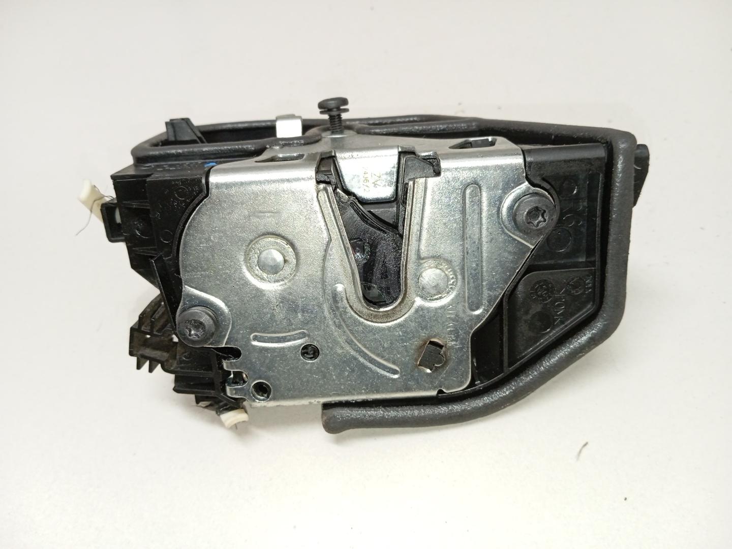 Замок двери передней правой для  BMW 6-serie E63 2004-2009