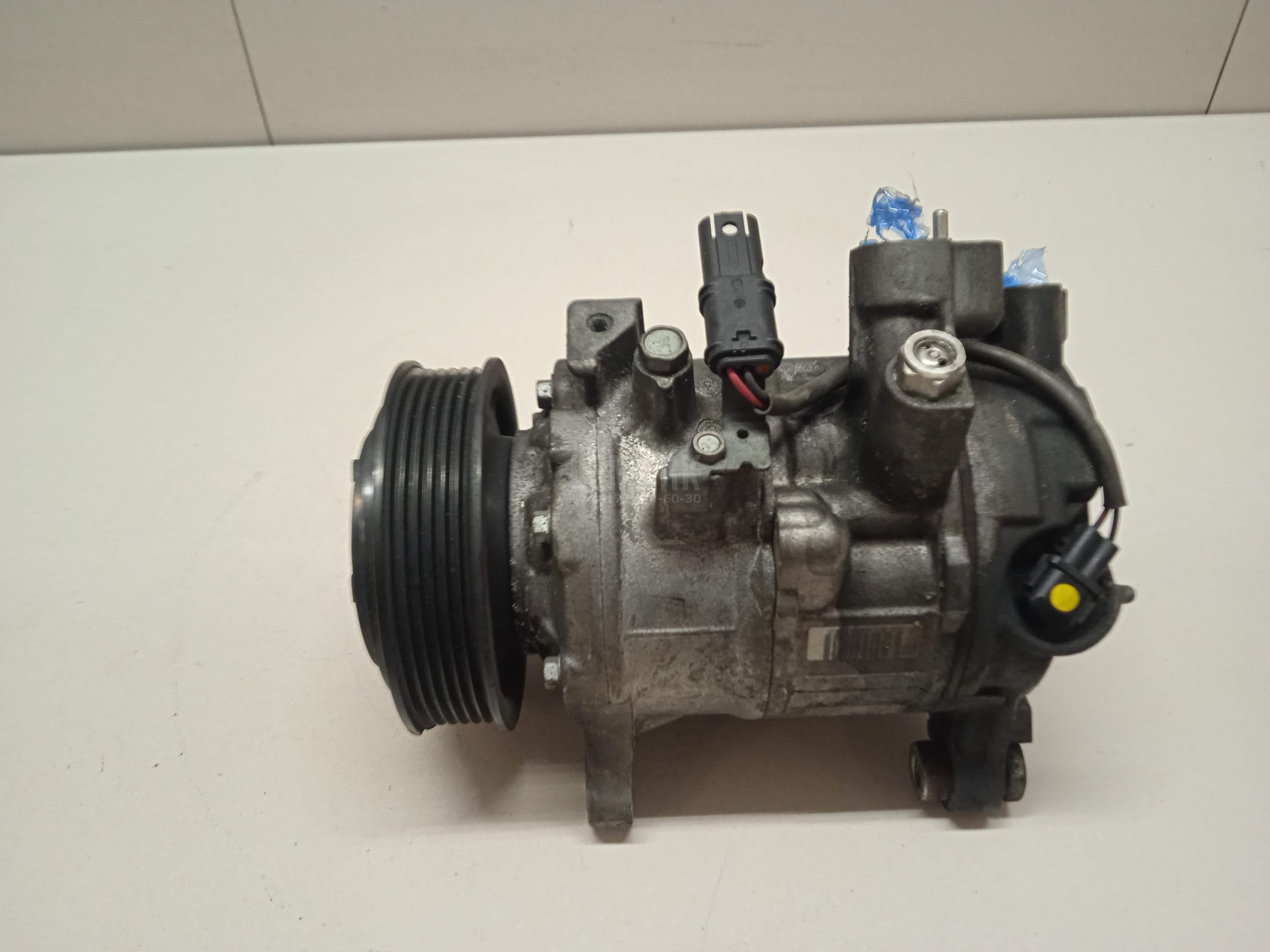 Компрессор кондиционера для  BMW 3-serie E90/E91 2005-2012