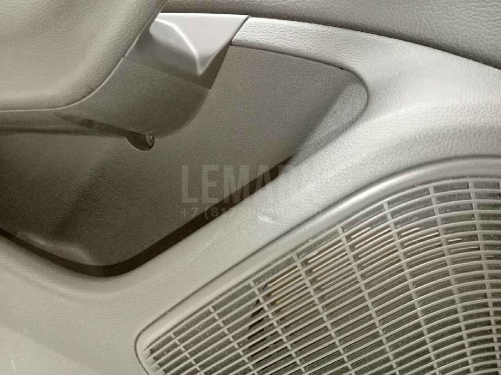 Обшивка двери задней левой для  Audi A3 [8V] 2013-2020