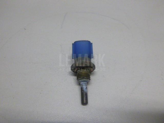 Датчик температуры 2263044B20 Nissan