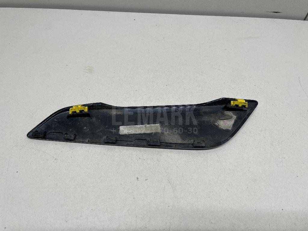 Накладка переднего крыла правого для  BMW 3-serie F30/F31/F80 2011-2020