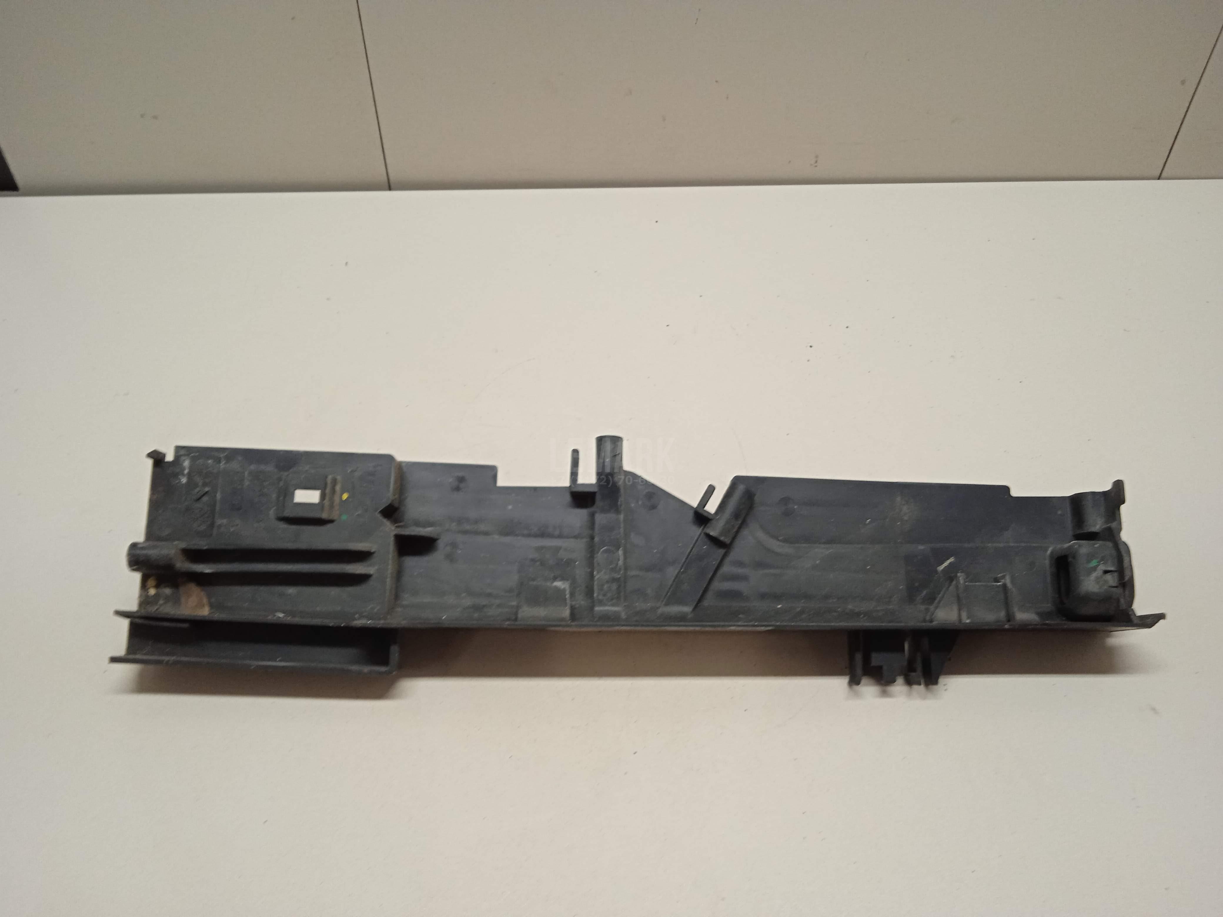 Кронштейн радиатора для  BMW X6 F16/F86 2014-2020