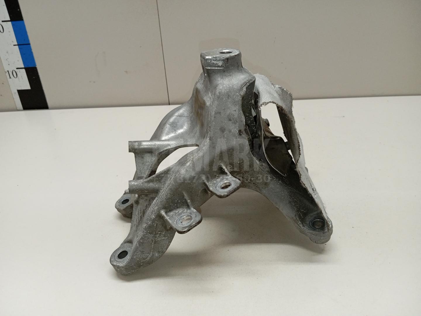 Опора двигателя правая для  BMW 3-serie F30/F31/F80 2011-2020
