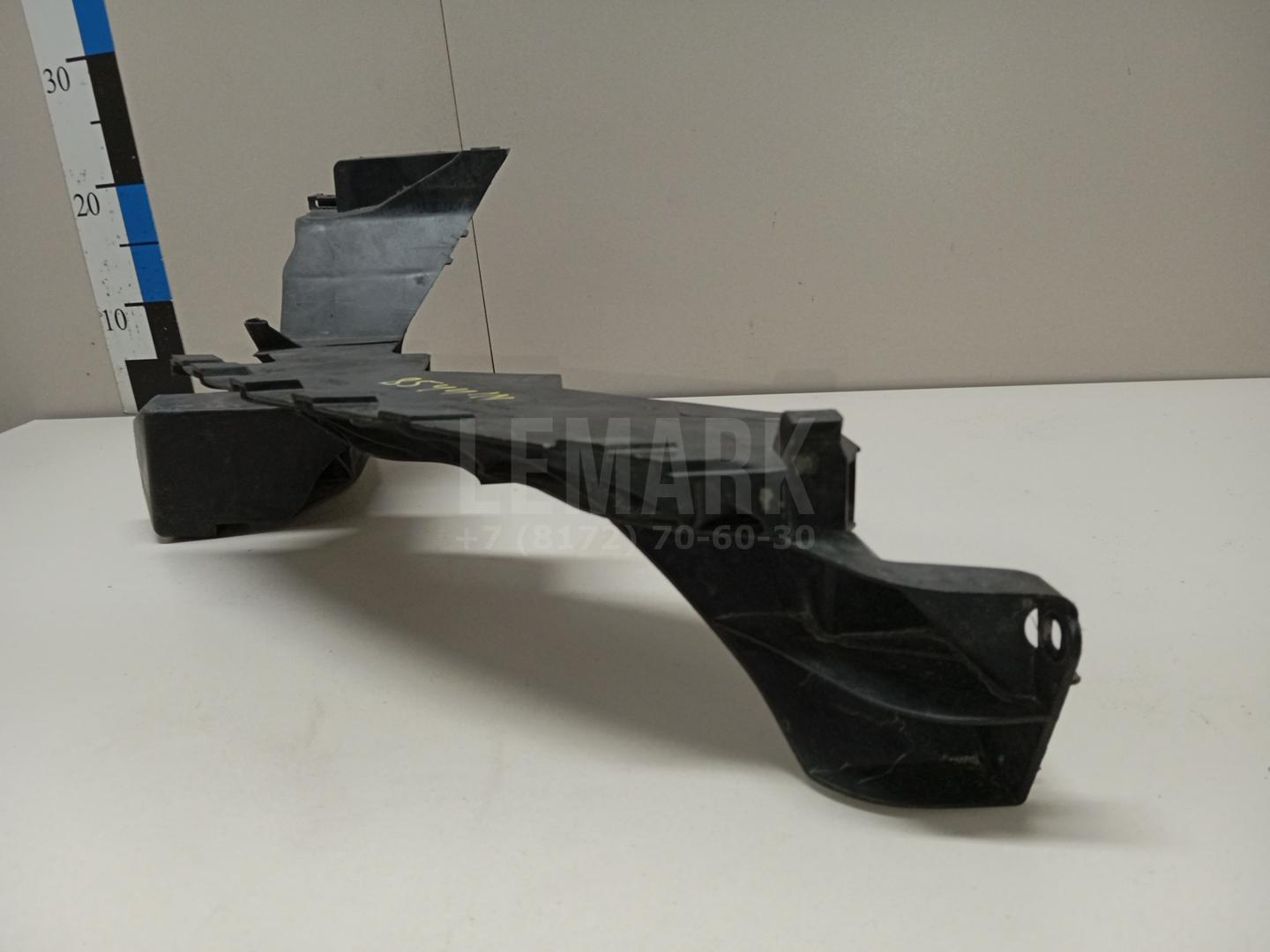 Кронштейн фар левый для  BMW 1-serie E82/E88 2007-2013