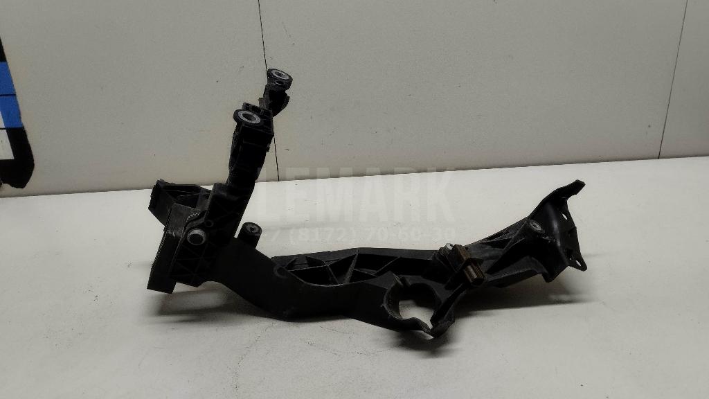 Кронштейн фар правый для  BMW 5-serie G30/G31/F90 2017-2023
