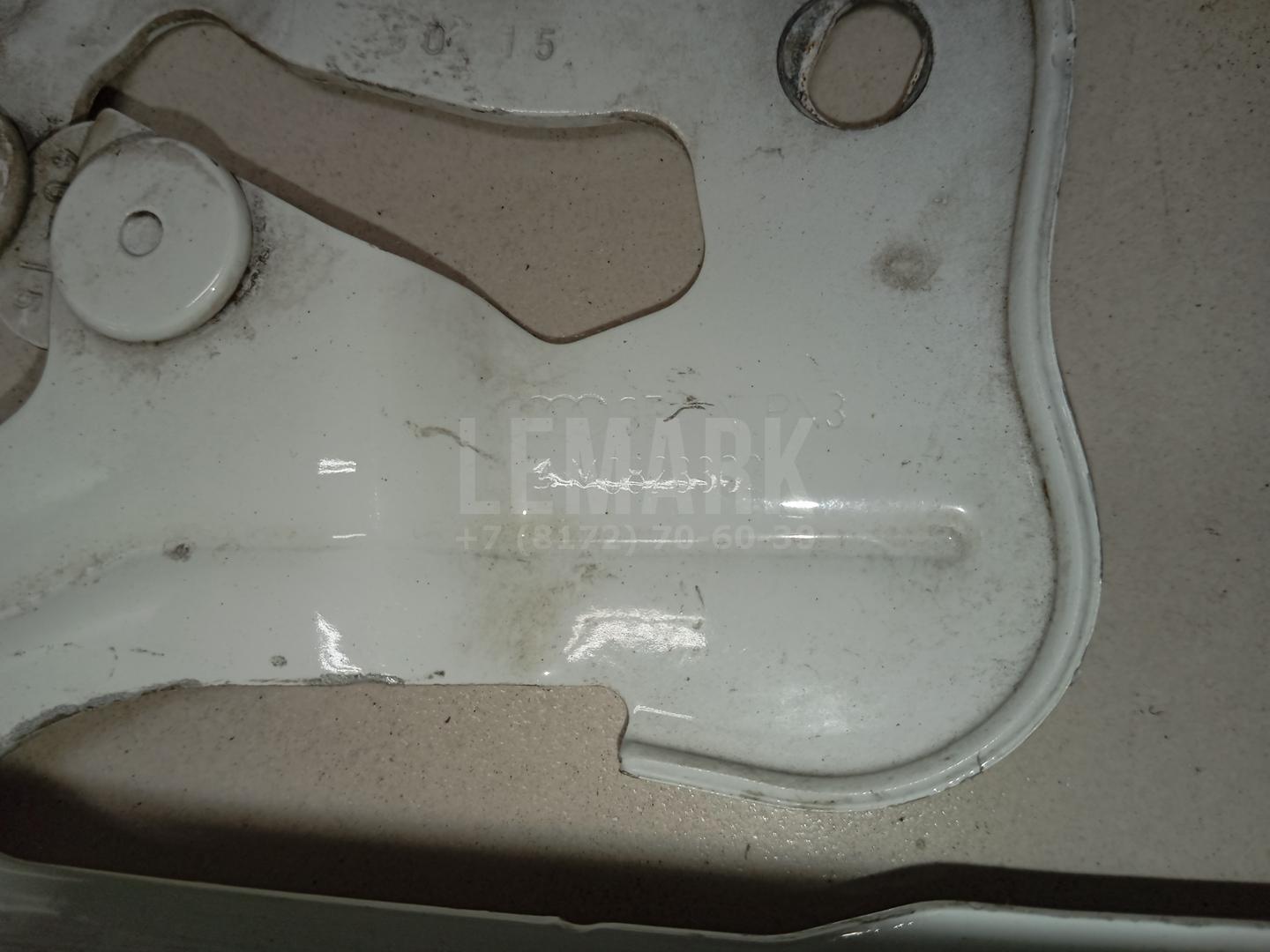 Петля капота правая для  BMW 3-serie E92/E93 2006-2012