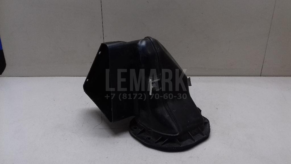 Воздухозаборник (внутри) 7L0819049 VAG
