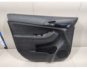Обшивка двери передней левой для Chevrolet Orlando 2011-2015 б/у состояние удовлетворительное