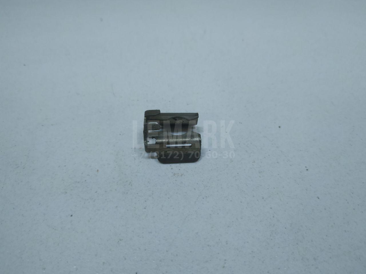 Крепеж форсунки 817934 GM