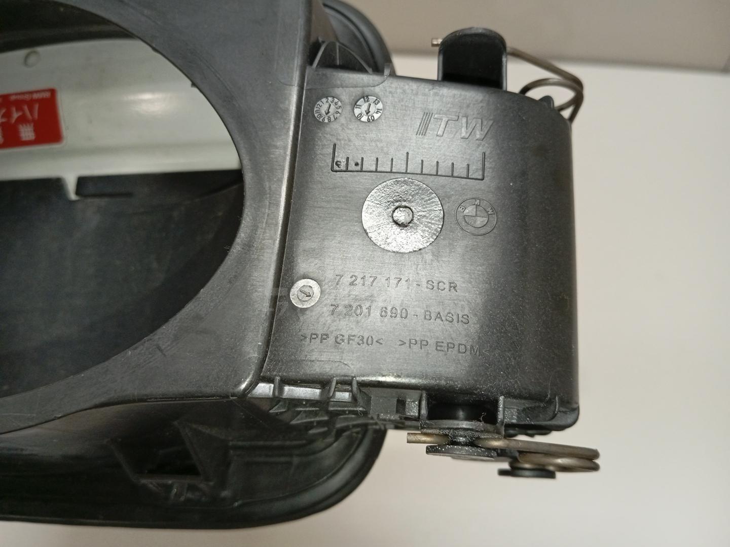 Ниша лючка бензобака для  BMW 1-serie F20/F21 2011-2019