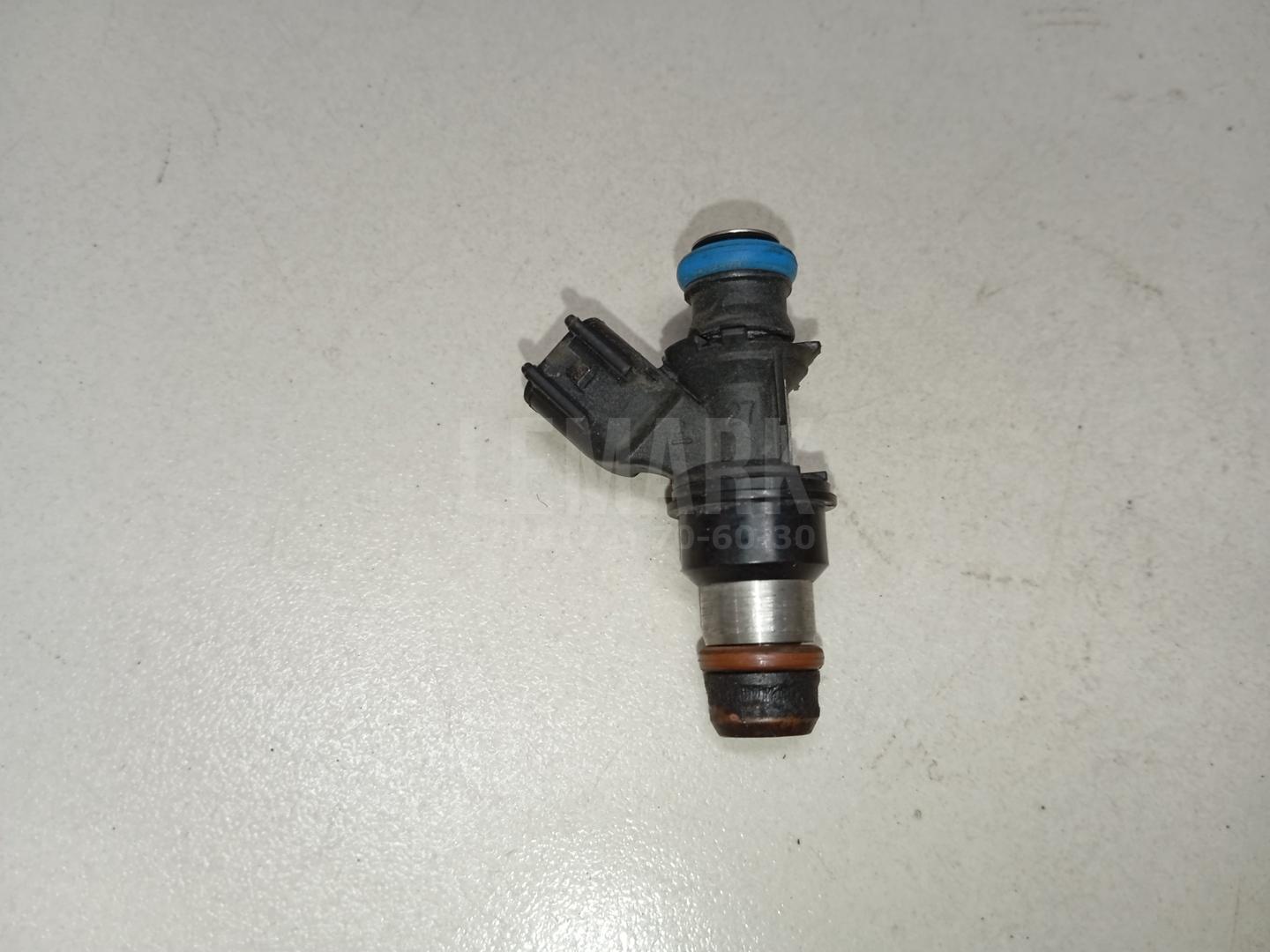 Форсунка инжекторная электрическая для  Audi V8 1988-1994
