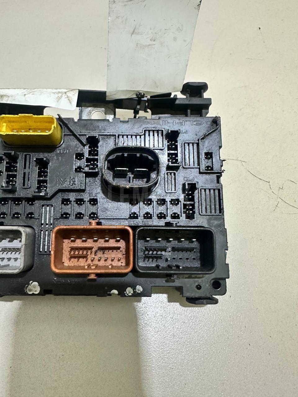 Блок предохранителей для  Ford Focus II 2008-2011