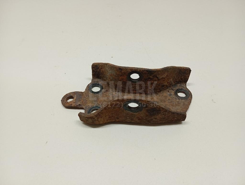 Кронштейн заднего рычага 4871742010 Toyota